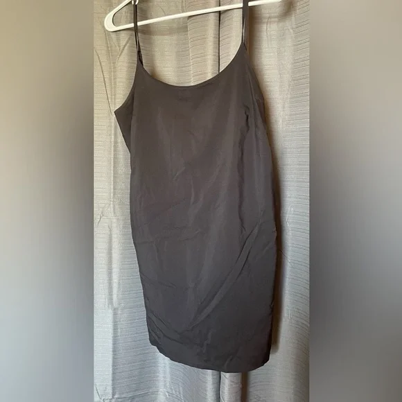 1 State shirt dress. Black. Comes with liner/slip. - Picture 6 of 10